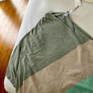 Barefoot Dreams CozyChic Ultra Lite Sunset Poncho